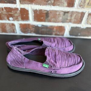Sanuk Shuffle Purple Slip-On Shoes Size 10
